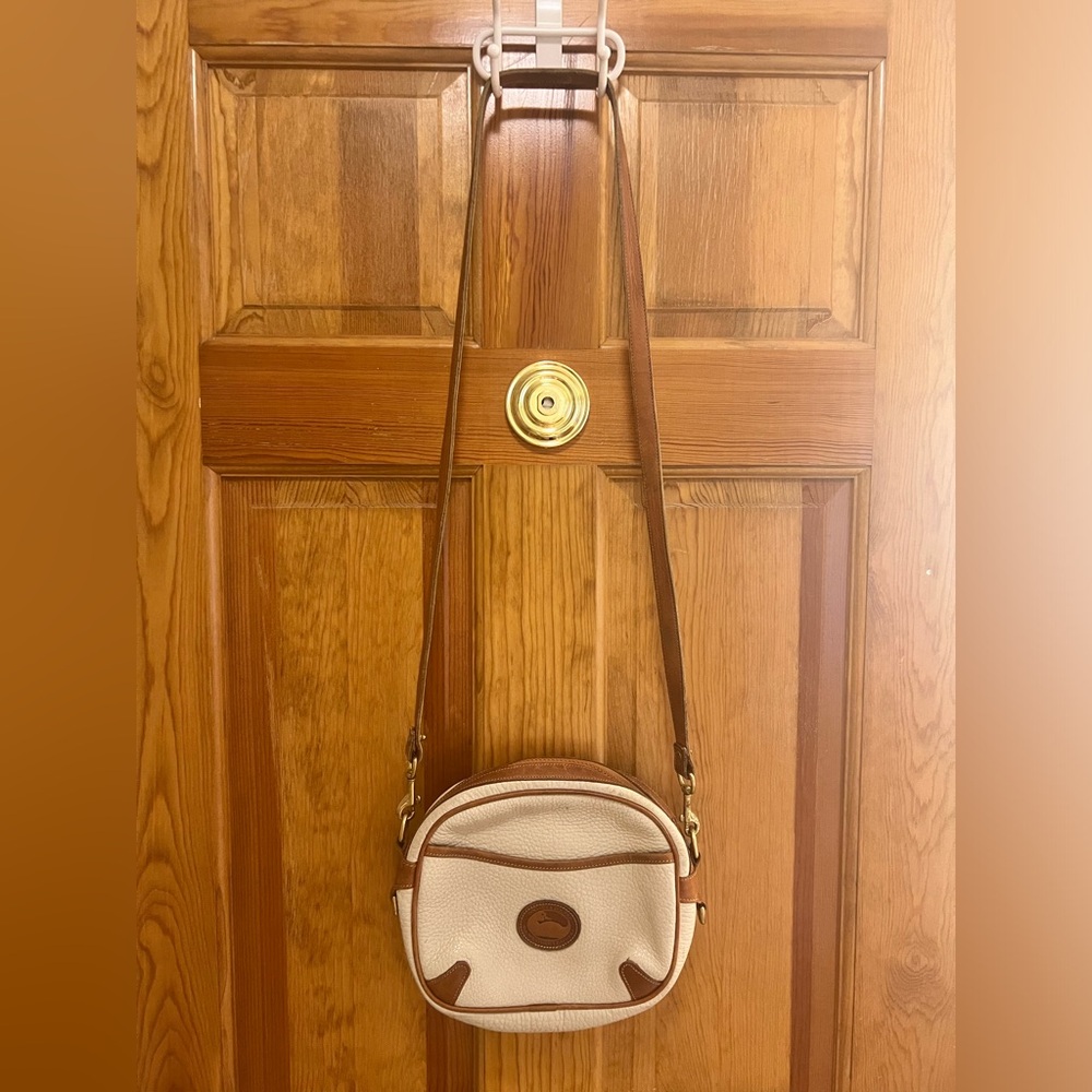 Vintage Dooney and Bourke Crossbody Bag
